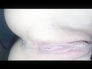 Sex video with dog: a Brazilian novinha in a zoophilia scene
