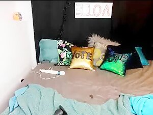Vidéo de zoophilie: une femme et son chien dans une relation choquante