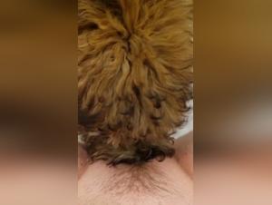 Sperme Savage: Le Chien Fouet Le Corps Poilu de la Salope