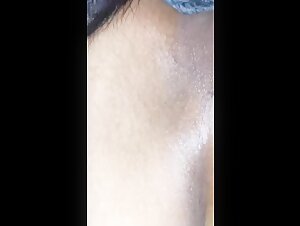 Sex video with a dog: an amateur woman lets loose