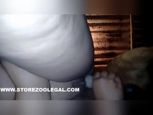 Erleben Sie wildes Vergnugen: Doggy verschlingt MILF in diesem massgeschneiderten Clip